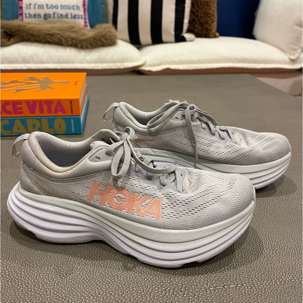 HOKA Bondi 8 Running Shoe size 7.5